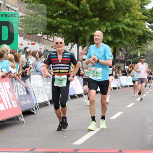 21.09.2025 - PSD Bank Halbmarathon Strokosch-Dieckow http://msf.ph/oto/8941312 21.09.2025 11:41:21 Ziel 1788, 2183, 2227, 3911, 4026 meine-sportfotos.de