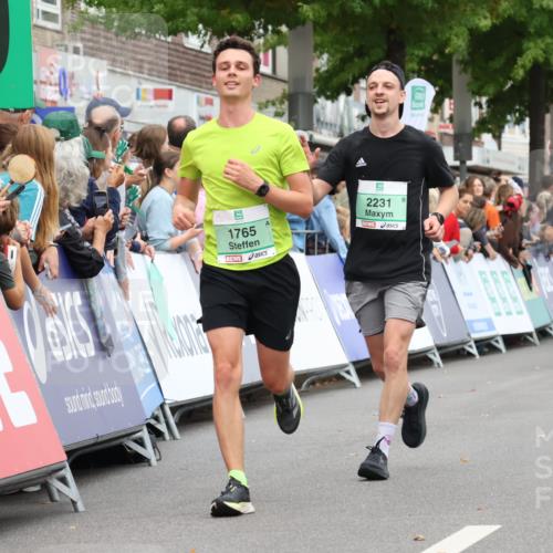 21.09.2025 - PSD Bank Halbmarathon Strokosch-Dieckow http://msf.ph/oto/8941373 21.09.2025 11:41:40 Ziel 1349, 1765, 1786, 1886, 2083, 2111, 2231, 2443, 3895 meine-sportfotos.de