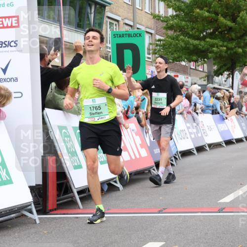 21.09.2025 - PSD Bank Halbmarathon Strokosch-Dieckow http://msf.ph/oto/8941378 21.09.2025 11:41:41 Ziel 1349, 1399, 1765, 1886, 2111, 2231, 2443, 3895 meine-sportfotos.de