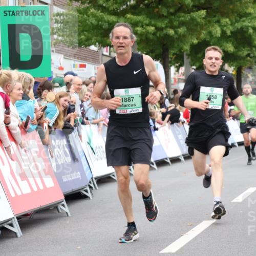 21.09.2025 - PSD Bank Halbmarathon Strokosch-Dieckow http://msf.ph/oto/8941393 21.09.2025 11:41:48 Ziel 1399, 1758, 1765, 1887, 2029, 2043, 2111, 2231, 3895 meine-sportfotos.de