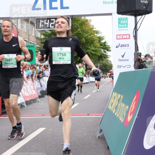 21.09.2025 - PSD Bank Halbmarathon Strokosch-Dieckow http://msf.ph/oto/8941400 21.09.2025 11:41:49 Ziel 1399, 1758, 1765, 1887, 2029, 2043, 2111, 2231, 3895 meine-sportfotos.de