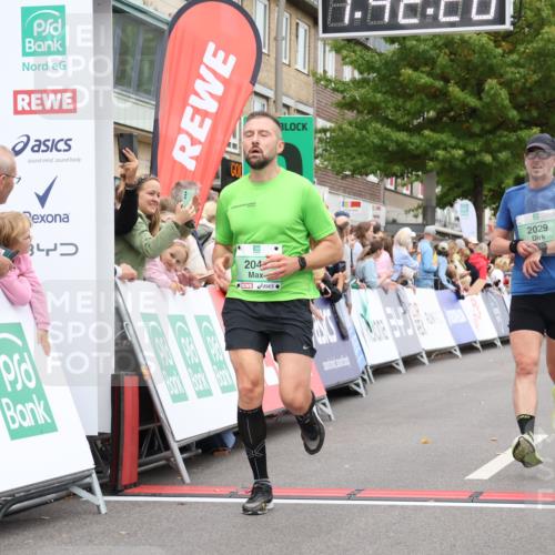 21.09.2025 - PSD Bank Halbmarathon Strokosch-Dieckow http://msf.ph/oto/8941407 21.09.2025 11:41:52 Ziel 1399, 1758, 1887, 2029, 2043, 3895 meine-sportfotos.de