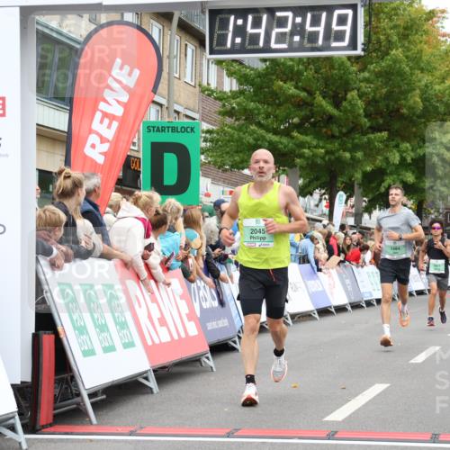 21.09.2025 - PSD Bank Halbmarathon Strokosch-Dieckow http://msf.ph/oto/8941434 21.09.2025 11:42:12 Ziel 1484, 1518, 1801, 2045, 2425 meine-sportfotos.de