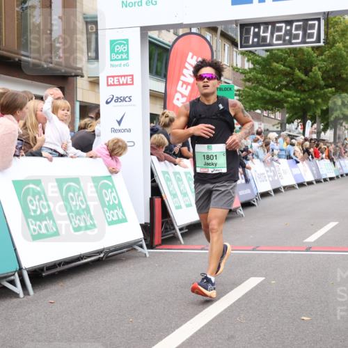 21.09.2025 - PSD Bank Halbmarathon Strokosch-Dieckow http://msf.ph/oto/8941449 21.09.2025 11:42:17 Ziel 1484, 1801, 2045 meine-sportfotos.de