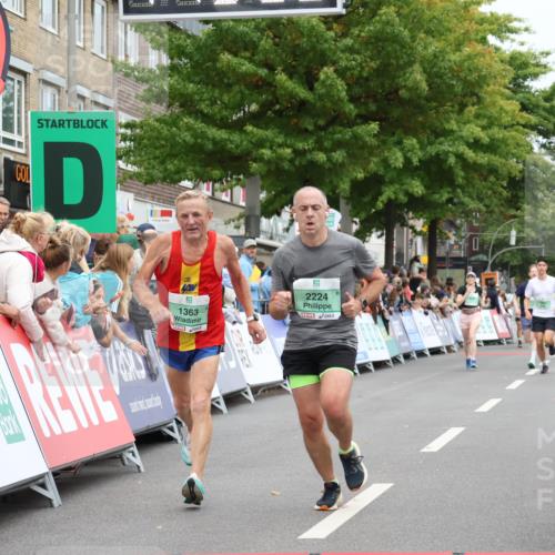 21.09.2025 - PSD Bank Halbmarathon Strokosch-Dieckow http://msf.ph/oto/8941461 21.09.2025 11:42:24 Ziel 1363, 2224, 2278, 3928 meine-sportfotos.de