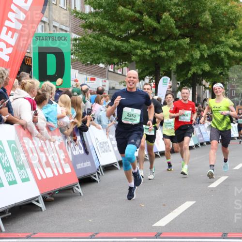 21.09.2025 - PSD Bank Halbmarathon Strokosch-Dieckow http://msf.ph/oto/8941492 21.09.2025 11:42:33 Ziel 1058, 1899, 1995, 2220, 2253, 2281, 2380, 3928, 3930, 4048 meine-sportfotos.de