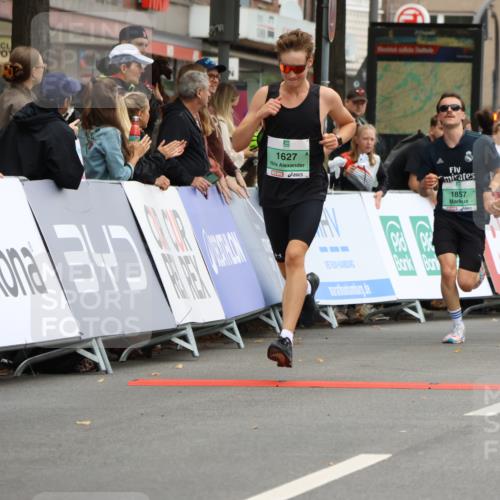 21.09.2025 - PSD Bank Halbmarathon Strokosch-Dieckow http://msf.ph/oto/8941524 21.09.2025 11:25:27 Ziel 1608, 1627, 1857, 1871 meine-sportfotos.de