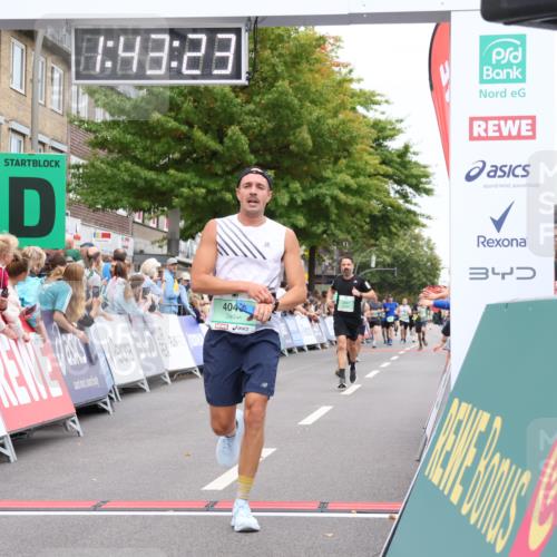 21.09.2025 - PSD Bank Halbmarathon Strokosch-Dieckow http://msf.ph/oto/8941538 21.09.2025 11:42:46 Ziel 1068, 1312, 2127, 2207, 2272, 4046 meine-sportfotos.de