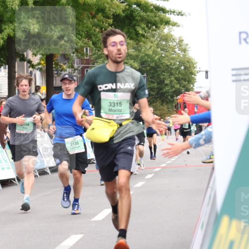 21.09.2025 - PSD Bank Halbmarathon Strokosch-Dieckow http://msf.ph/oto/8941559 21.09.2025 11:42:53 Ziel 1090, 2123, 2135, 2174, 2207, 3315, 4046 meine-sportfotos.de