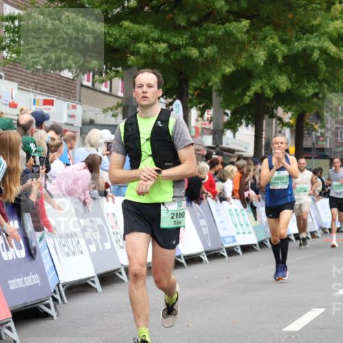 21.09.2025 - PSD Bank Halbmarathon Strokosch-Dieckow http://msf.ph/oto/8941599 21.09.2025 11:43:04 Ziel 1749, 1750, 2100, 2135, 2158, 2369, 2995 meine-sportfotos.de