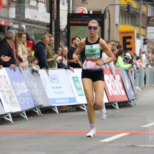 21.09.2025 - PSD Bank Halbmarathon Strokosch-Dieckow http://msf.ph/oto/8941602 21.09.2025 11:25:51 Ziel 1391, 1882 meine-sportfotos.de