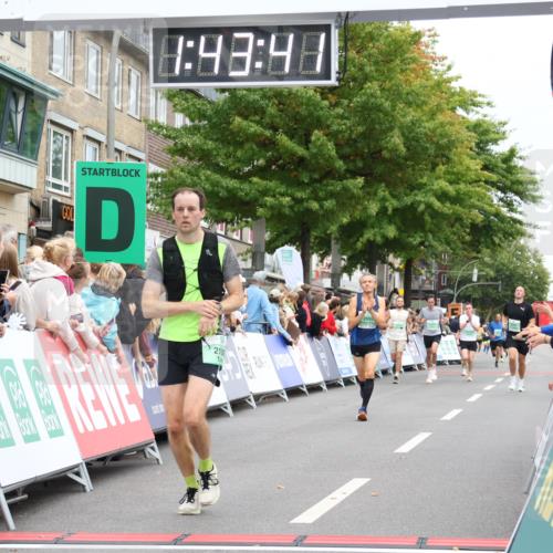 21.09.2025 - PSD Bank Halbmarathon Strokosch-Dieckow http://msf.ph/oto/8941603 21.09.2025 11:43:04 Ziel 1749, 1750, 2100, 2135, 2158, 2369, 2995 meine-sportfotos.de