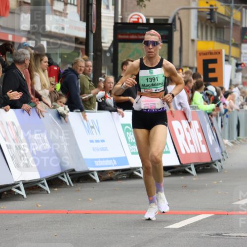 21.09.2025 - PSD Bank Halbmarathon Strokosch-Dieckow http://msf.ph/oto/8941605 21.09.2025 11:25:51 Ziel 1391, 1882 meine-sportfotos.de