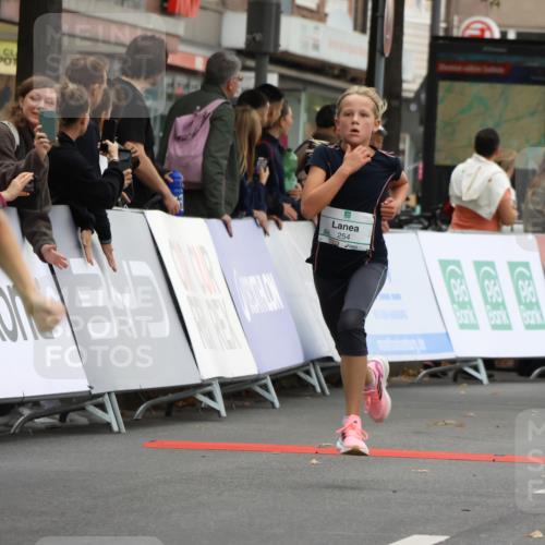 21.09.2025 - PSD Bank Halbmarathon Strokosch-Dieckow http://msf.ph/oto/8941607 21.09.2025 10:27:52 Ziel 144, 203, 241, 254, 289, 354, 367, 401, 436, 451 meine-sportfotos.de