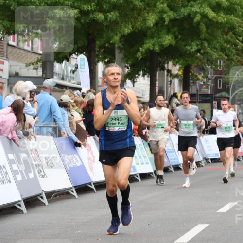 21.09.2025 - PSD Bank Halbmarathon Strokosch-Dieckow http://msf.ph/oto/8941608 21.09.2025 11:43:06 Ziel 1749, 1750, 2100, 2157, 2158, 2369, 2995 meine-sportfotos.de