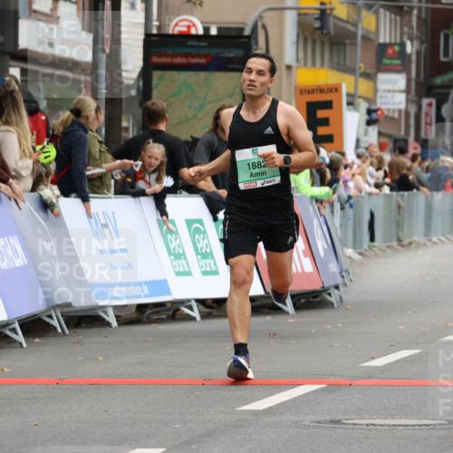 21.09.2025 - PSD Bank Halbmarathon Strokosch-Dieckow http://msf.ph/oto/8941624 21.09.2025 11:25:55 Ziel 1391, 1882 meine-sportfotos.de