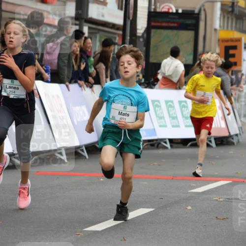 21.09.2025 - PSD Bank Halbmarathon Strokosch-Dieckow http://msf.ph/oto/8941630 21.09.2025 10:27:53 Ziel 144, 203, 241, 254, 289, 354, 367, 401, 411, 451 meine-sportfotos.de