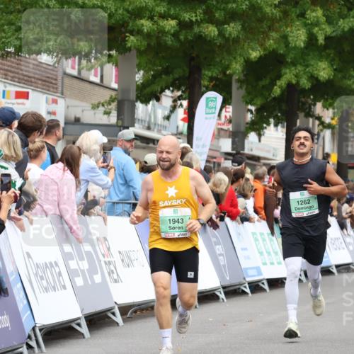 21.09.2025 - PSD Bank Halbmarathon Strokosch-Dieckow http://msf.ph/oto/8941659 21.09.2025 11:43:22 Ziel 1262, 1264, 1856, 1943, 2027, 2154, 2240, 2265 meine-sportfotos.de