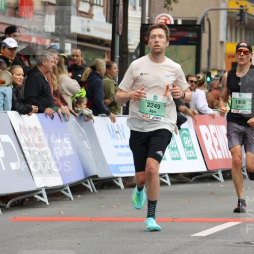 21.09.2025 - PSD Bank Halbmarathon Strokosch-Dieckow http://msf.ph/oto/8941672 21.09.2025 11:26:07 Ziel 1868, 2249 meine-sportfotos.de