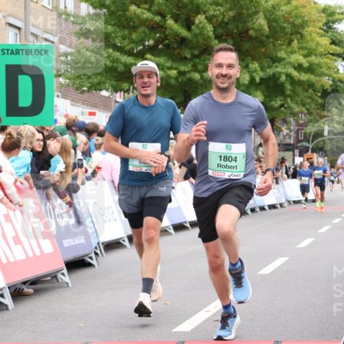 21.09.2025 - PSD Bank Halbmarathon Strokosch-Dieckow http://msf.ph/oto/8941684 21.09.2025 11:43:29 Ziel 1262, 1264, 1804, 1856, 1943, 2027, 2154, 3920 meine-sportfotos.de