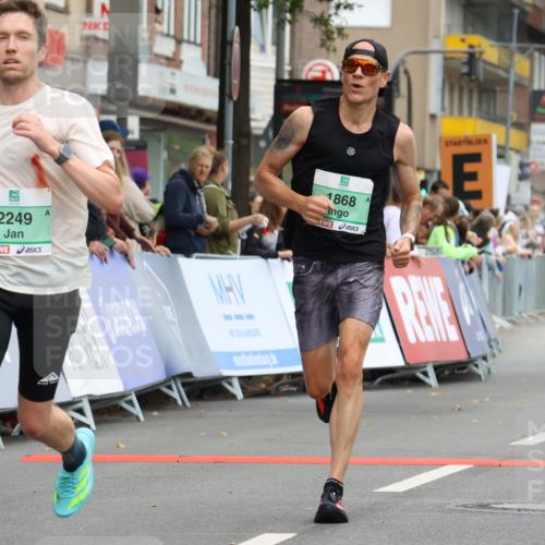 21.09.2025 - PSD Bank Halbmarathon Strokosch-Dieckow http://msf.ph/oto/8941689 21.09.2025 11:26:09 Ziel 1868, 2249 meine-sportfotos.de