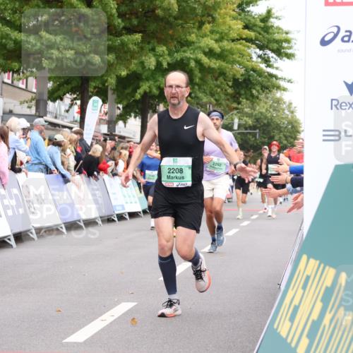 21.09.2025 - PSD Bank Halbmarathon Strokosch-Dieckow http://msf.ph/oto/8941697 21.09.2025 11:43:33 Ziel 1262, 1804, 1856, 1943, 2027, 2154, 2208, 2252, 3920 meine-sportfotos.de