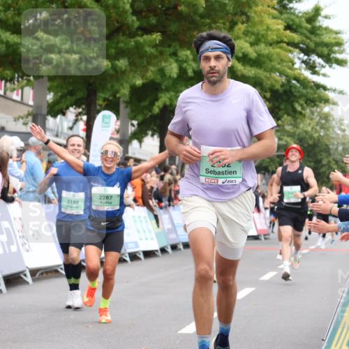 21.09.2025 - PSD Bank Halbmarathon Strokosch-Dieckow http://msf.ph/oto/8941706 21.09.2025 11:43:36 Ziel 1592, 1593, 1804, 2208, 2252, 2267, 3188, 3920 meine-sportfotos.de