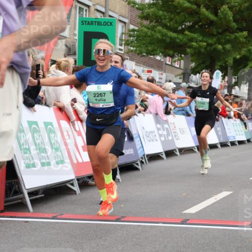 21.09.2025 - PSD Bank Halbmarathon Strokosch-Dieckow http://msf.ph/oto/8941713 21.09.2025 11:43:38 Ziel 1073, 1592, 1593, 2208, 2252, 2267, 3188 meine-sportfotos.de
