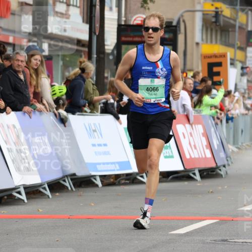 21.09.2025 - PSD Bank Halbmarathon Strokosch-Dieckow http://msf.ph/oto/8941751 21.09.2025 11:26:16 Ziel 1868, 1916, 2249, 4066 meine-sportfotos.de