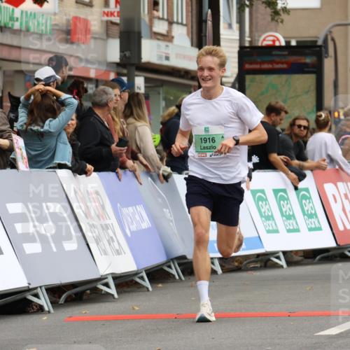 21.09.2025 - PSD Bank Halbmarathon Strokosch-Dieckow http://msf.ph/oto/8941762 21.09.2025 11:26:21 Ziel 1916, 4066 meine-sportfotos.de