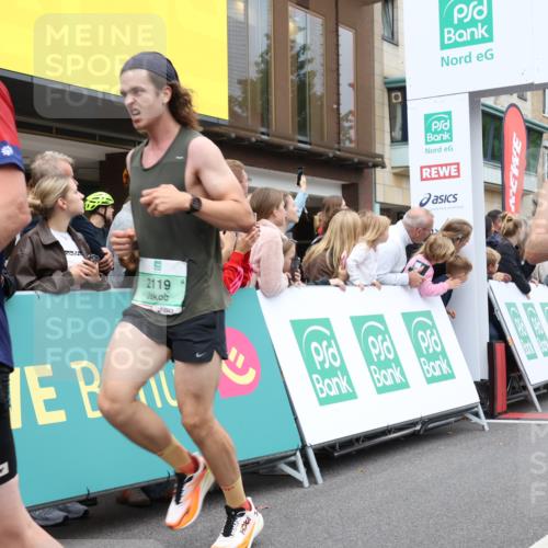 21.09.2025 - PSD Bank Halbmarathon Strokosch-Dieckow http://msf.ph/oto/8941771 21.09.2025 11:43:57 Ziel 1217, 1282, 1333, 1336, 2054, 2119, 2145, 2147, 2192, 2447, 3918 meine-sportfotos.de