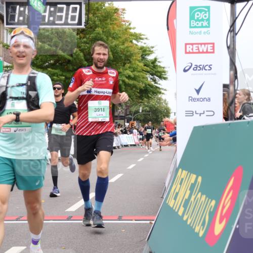 21.09.2025 - PSD Bank Halbmarathon Strokosch-Dieckow http://msf.ph/oto/8941789 21.09.2025 11:44:02 Ziel 1282, 1333, 1336, 2054, 2119, 2147, 2350, 3918 meine-sportfotos.de