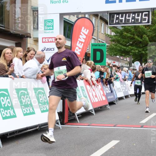 21.09.2025 - PSD Bank Halbmarathon Strokosch-Dieckow http://msf.ph/oto/8941811 21.09.2025 11:44:08 Ziel 1282, 1336, 1621, 1986, 2196, 2294, 2350, 2460, 3918 meine-sportfotos.de