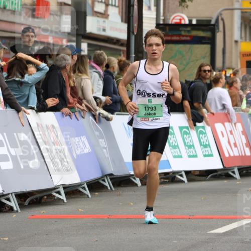 21.09.2025 - PSD Bank Halbmarathon Strokosch-Dieckow http://msf.ph/oto/8941815 21.09.2025 11:26:47 Ziel 1439, 1793, 4040 meine-sportfotos.de