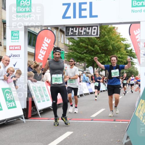 21.09.2025 - PSD Bank Halbmarathon Strokosch-Dieckow http://msf.ph/oto/8941825 21.09.2025 11:44:11 Ziel 1146, 1621, 1757, 1986, 2196, 2294, 2460 meine-sportfotos.de