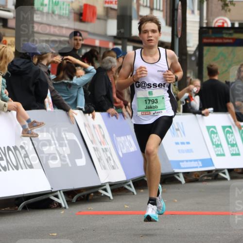 21.09.2025 - PSD Bank Halbmarathon Strokosch-Dieckow http://msf.ph/oto/8941846 21.09.2025 11:26:48 Ziel 1439, 1793, 4040 meine-sportfotos.de
