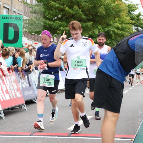 21.09.2025 - PSD Bank Halbmarathon Strokosch-Dieckow http://msf.ph/oto/8941848 21.09.2025 11:44:16 Ziel 1091, 1146, 1621, 1757, 1806, 1981, 1986, 2081, 2196, 2294, 2460, 3023 meine-sportfotos.de