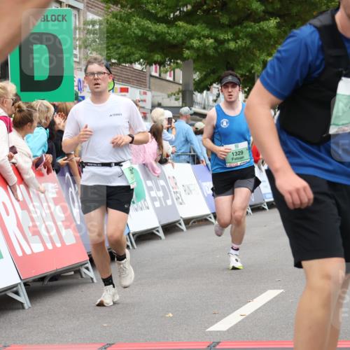 21.09.2025 - PSD Bank Halbmarathon Strokosch-Dieckow http://msf.ph/oto/8941863 21.09.2025 11:44:20 Ziel 1091, 1146, 1329, 1757, 1806, 1981, 2081, 3023 meine-sportfotos.de