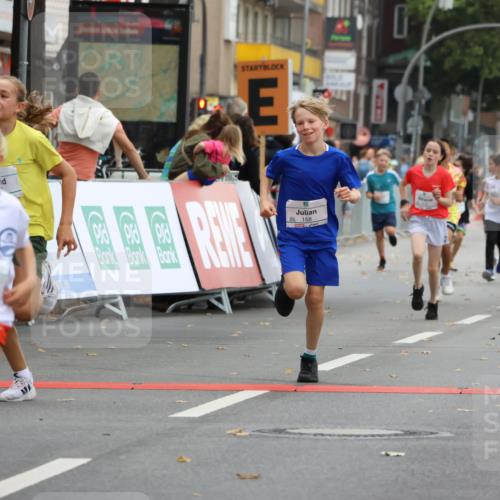 21.09.2025 - PSD Bank Halbmarathon Strokosch-Dieckow http://msf.ph/oto/8941883 21.09.2025 10:28:19 Ziel 157, 158, 163, 213, 215, 240, 270, 316, 461 meine-sportfotos.de