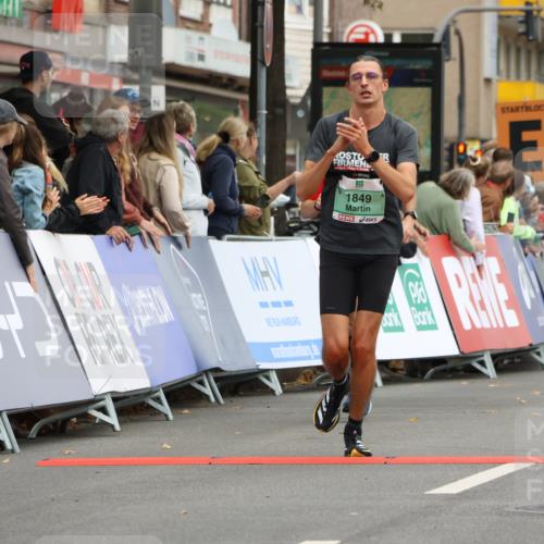 21.09.2025 - PSD Bank Halbmarathon Strokosch-Dieckow http://msf.ph/oto/8941886 21.09.2025 11:27:08 Ziel 1598, 1849, 4005 meine-sportfotos.de