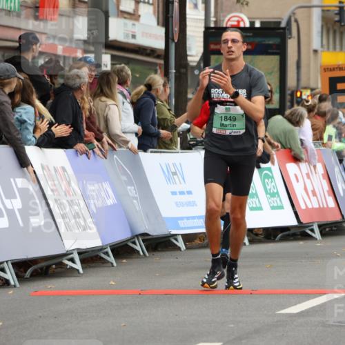 21.09.2025 - PSD Bank Halbmarathon Strokosch-Dieckow http://msf.ph/oto/8941888 21.09.2025 11:27:09 Ziel 1598, 1849, 4005 meine-sportfotos.de