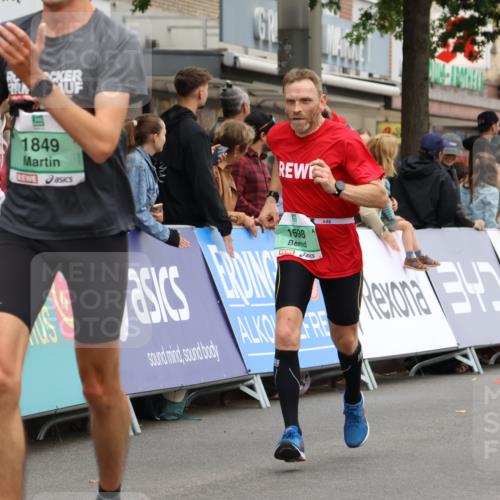 21.09.2025 - PSD Bank Halbmarathon Strokosch-Dieckow http://msf.ph/oto/8941890 21.09.2025 11:27:12 Ziel 1236, 1598, 1849, 1879, 4005 meine-sportfotos.de