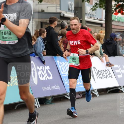 21.09.2025 - PSD Bank Halbmarathon Strokosch-Dieckow http://msf.ph/oto/8941892 21.09.2025 11:27:12 Ziel 1236, 1598, 1849, 1879, 4005 meine-sportfotos.de