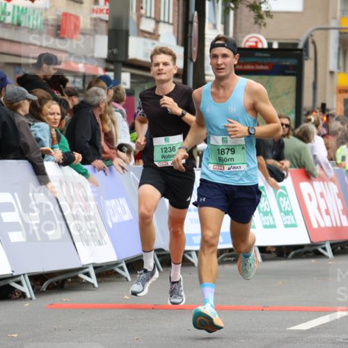 21.09.2025 - PSD Bank Halbmarathon Strokosch-Dieckow http://msf.ph/oto/8941910 21.09.2025 11:27:17 Ziel 1236, 1598, 1831, 1849, 1879, 4005 meine-sportfotos.de