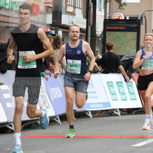 21.09.2025 - PSD Bank Halbmarathon Strokosch-Dieckow http://msf.ph/oto/8941924 21.09.2025 11:27:23 Ziel 1236, 1781, 1782, 1831, 1874, 1879, 1953, 4005, 4019 meine-sportfotos.de