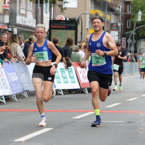 21.09.2025 - PSD Bank Halbmarathon Strokosch-Dieckow http://msf.ph/oto/8941926 21.09.2025 11:27:25 Ziel 1236, 1781, 1782, 1831, 1874, 1879, 1953, 4019 meine-sportfotos.de