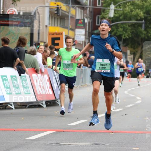 21.09.2025 - PSD Bank Halbmarathon Strokosch-Dieckow http://msf.ph/oto/8941950 21.09.2025 11:27:33 Ziel 1230, 1781, 1782, 1831, 1874, 1895, 1949, 1953, 4019 meine-sportfotos.de