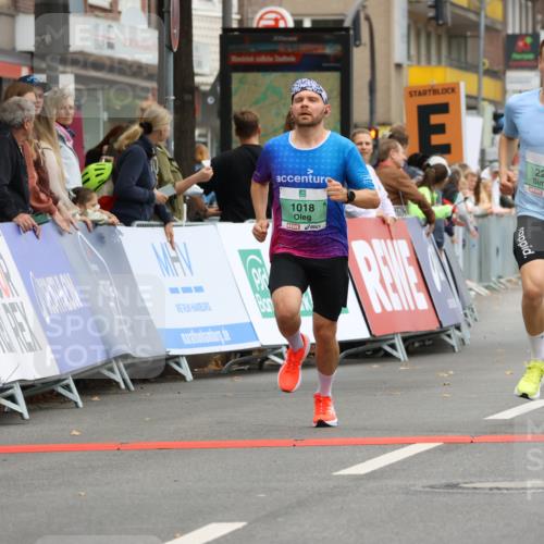 21.09.2025 - PSD Bank Halbmarathon Strokosch-Dieckow http://msf.ph/oto/8941992 21.09.2025 11:27:56 Ziel 1018, 1783, 1873, 1927, 2266 meine-sportfotos.de