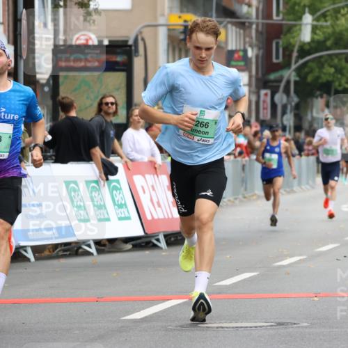 21.09.2025 - PSD Bank Halbmarathon Strokosch-Dieckow http://msf.ph/oto/8941999 21.09.2025 11:27:57 Ziel 1018, 1783, 1873, 1927, 2266 meine-sportfotos.de