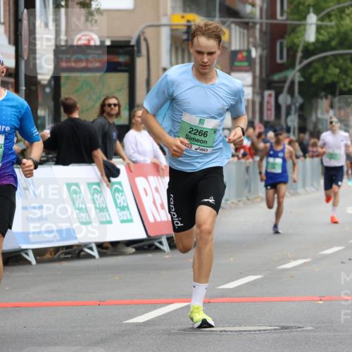 21.09.2025 - PSD Bank Halbmarathon Strokosch-Dieckow http://msf.ph/oto/8942001 21.09.2025 11:27:57 Ziel 1018, 1783, 1873, 1927, 2266 meine-sportfotos.de